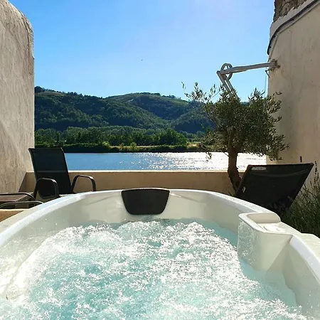 Holiday home Maison Jacuzzi, Hammam Et Sauna *
